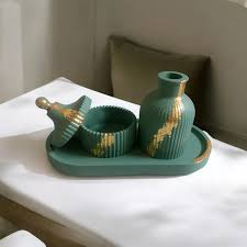 Elegant Ribbed Cement Candle & Vase Decor Set – Deep Green with Gold Accents